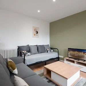  Appartement Spacieux T3 Avec 2 Parkings Gratuits Et 2 Balcons